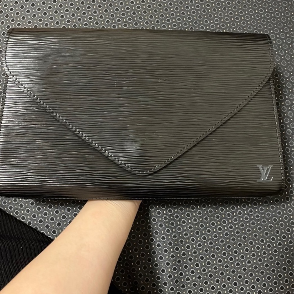 Authentic Louis Vuitton Epi Leather Clutch  Bag